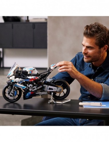 BMW M 1000 RR - LEGO 42130