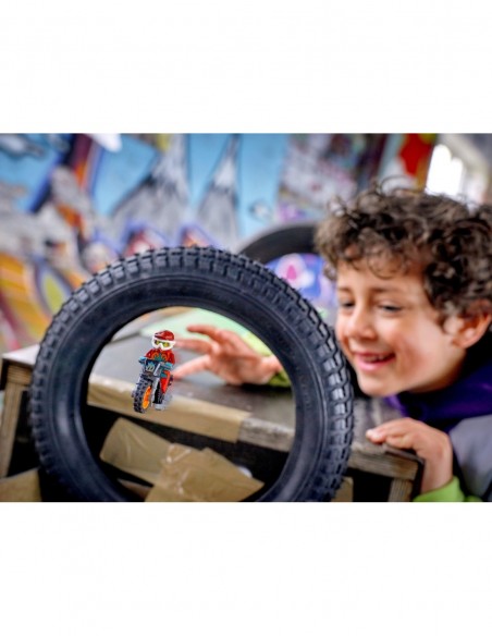 Ohnivá kaskadérská motorka - LEGO 60311