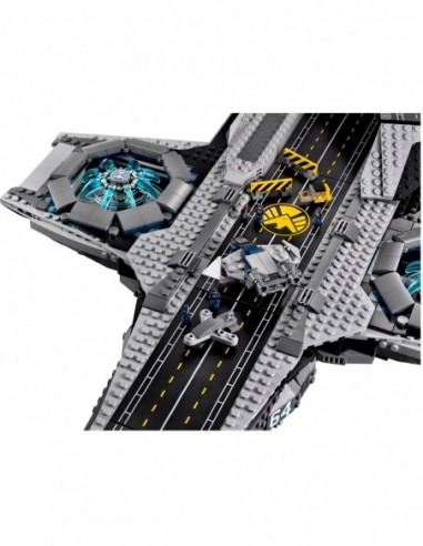 The SHIELD Helicarrier - LEGO 76042