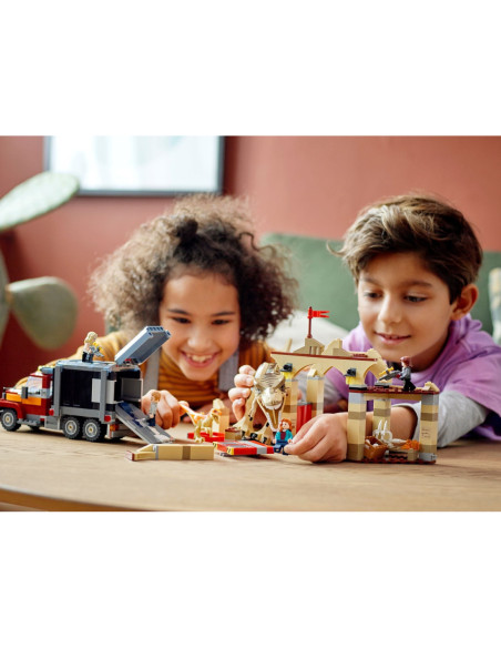 Útěk T-rexe a atrociraptora - LEGO 76948